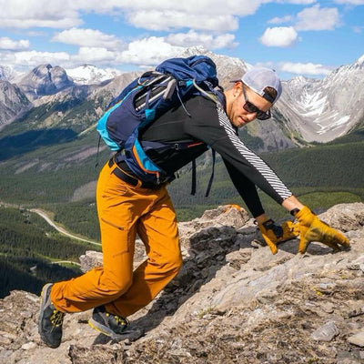 What are the 10 Essentials for Hiking?