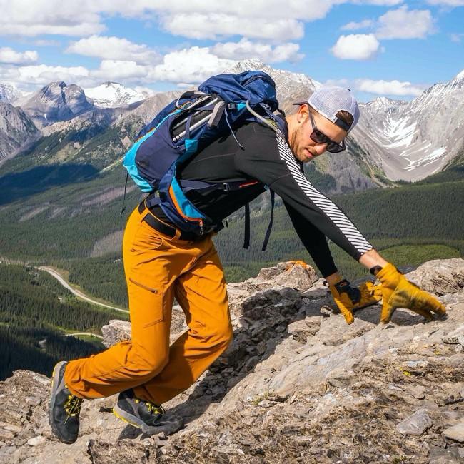 How to Choose a Hiking Backpack: Everything you need to know