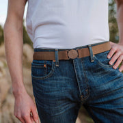 Man wearing Jelt original belt in chestnut brown